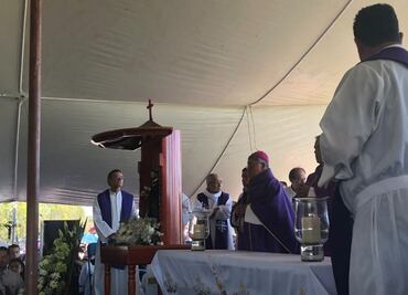 Obispos presiden novenario para víctimas de la explosión en Tlahuelilpan