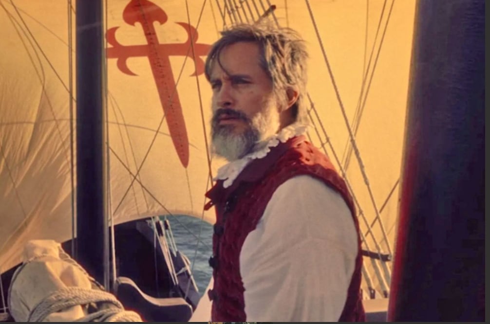 Gael García Bernal encarna al navegador que, en su travesía para lograr la circunnavegación, participó en la colonización de las islas Molucas. Crédito: Especial.