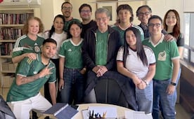 Con tacos y refrescos, diputados listos para la fiesta mundialista en San Lázaro; adaptan pantalla en recinto legislativo