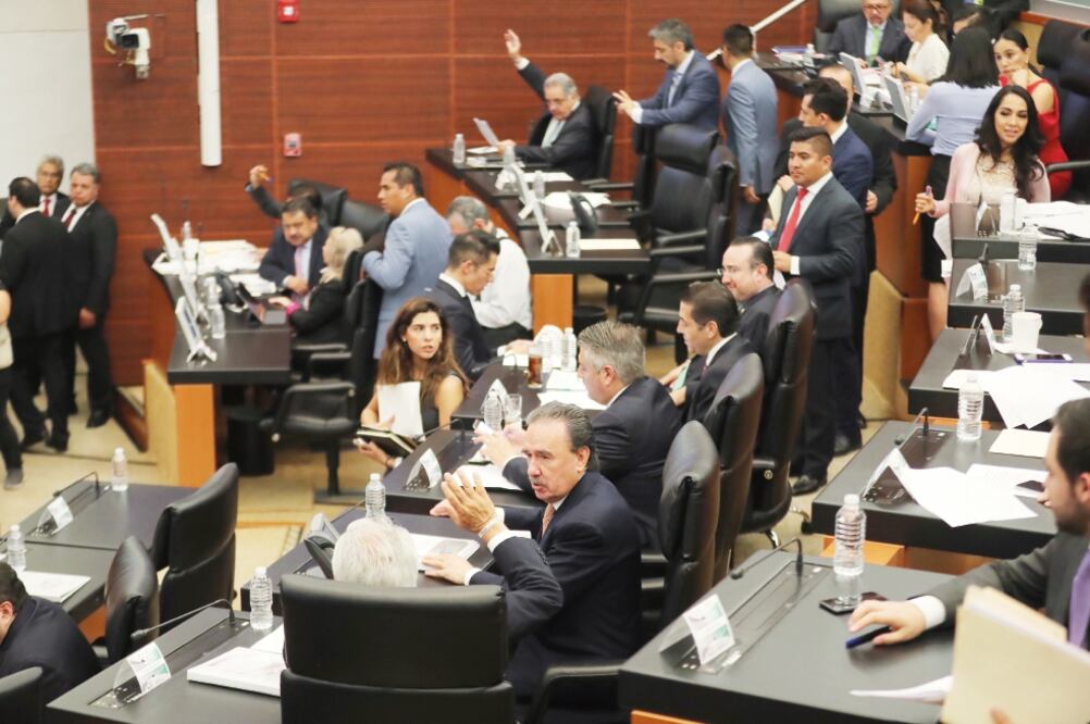 La Comisión Permanente aprobó exhortar al Instituto Nacional Electoral y a la FEPADE a fin de que intensifiquen las campañas de información dirigidas a la ciudadanía sobre prácticas de coacción al voto. (Lucía godínez. el universal)