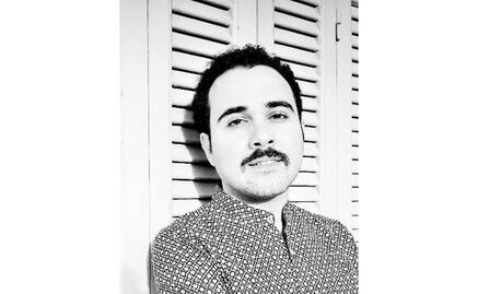 Cárcel a novelista egipcio por escritos eróticos