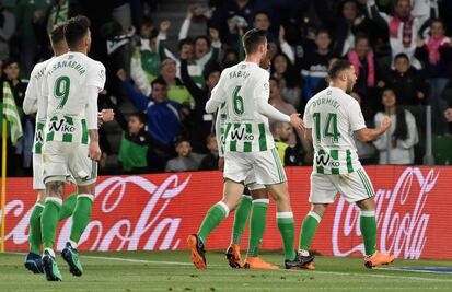 Con asistencia de Guardado, Betis asegura Europa League