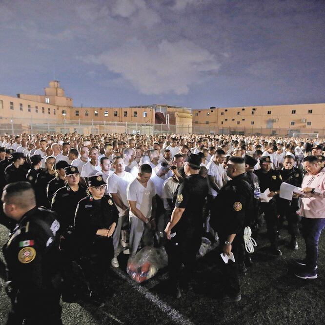 En Topo Chico quedan pocos internos, calificados como de baja peligrosidad, quienes presenciarán este lunes una ceremonia con el gobernador. REUTERS