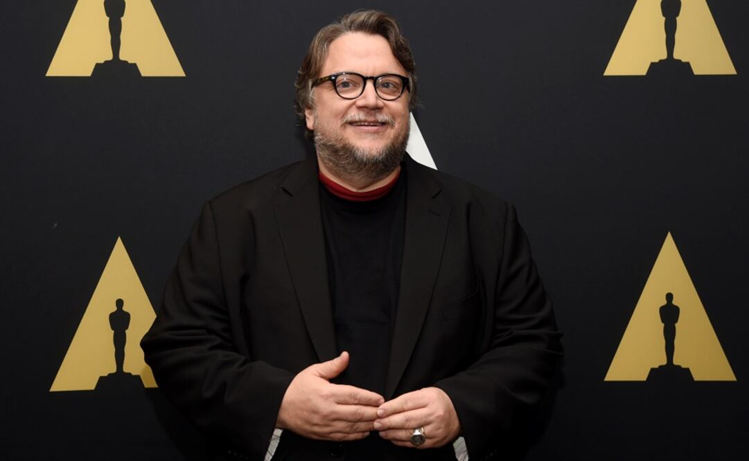 La Academia de Hollywood rindió hoy homenaje al cineasta Guillermo del Toro (AP)