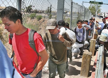 Juez de EU bloquea Título 42 que permite expulsión exprés de migrantes