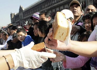 ¡Anótalo! Regalarán rosca y libros en el Zócalo por Día de Reyes
