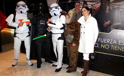 Miles de personas en México vieron estreno de "Star Wars"