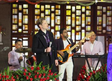 En su cumpleaños, estos famosos le llevaron serenata a la virgen de Guadalupe