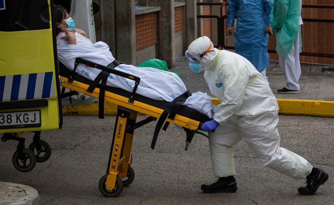 Los nuevos casos suponen un aumento del 4.05% diario, frente al 3.2% del lunes (Foto: AP)