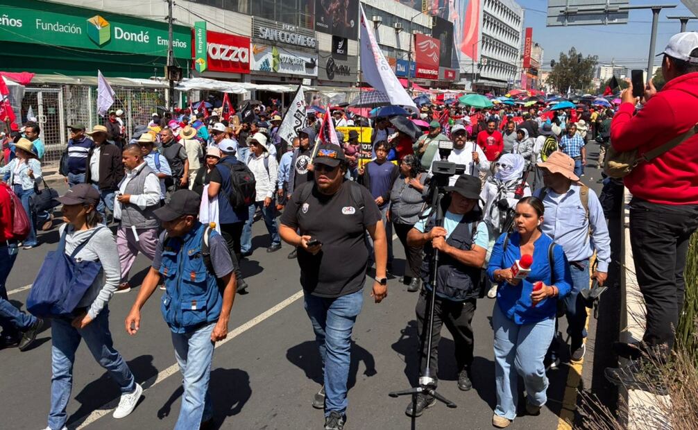Marcha CNTE rumbo al Zócalo de la CDMX. Foto: Luis Carlos Rodríguez / EL UNIVERSAL