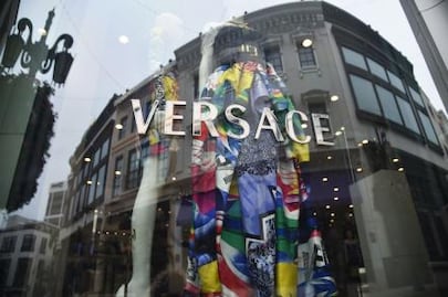 Versace anuncia salida de Dario Vitale como directivo artístico tras ser adquirida por su rival Prada