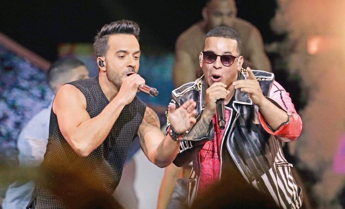Fonsi escribió en Instagram que está orgulloso de competir en estos premios con el tema que cantó con Daddy Yankee. (AP)