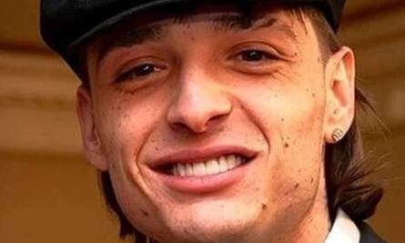 Peso Pluma: así suena su verdadera voz sin autotune