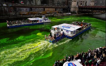 FOTOS: Se pinta de verde el río Chicago en el inicio de los festejos por el Día de San Patricio
