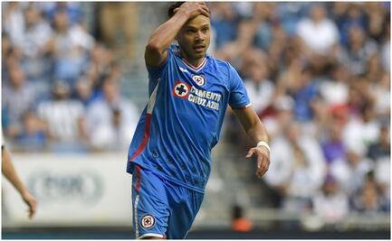 Ángel Romero sería una de las primeras bajas de Cruz Azul para el Clausura 2023
