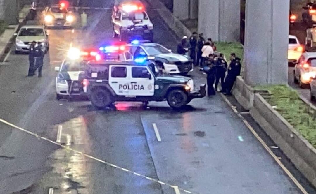 Policías acordonaron la zona a la espera de peritos de la Fiscalía CDMX. Foto: Especial