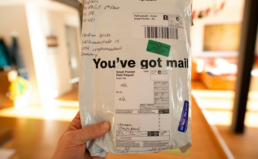 Las cajas y sobres de paquetería se han vuelto un blanco para los estafadores. Foto: Unsplash