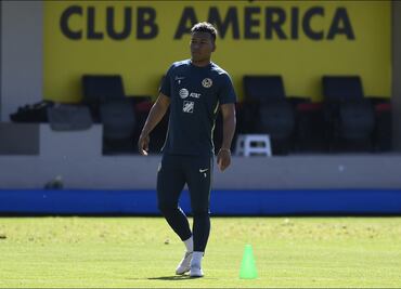 El América amenaza a Roger con mandarlo al Morelia