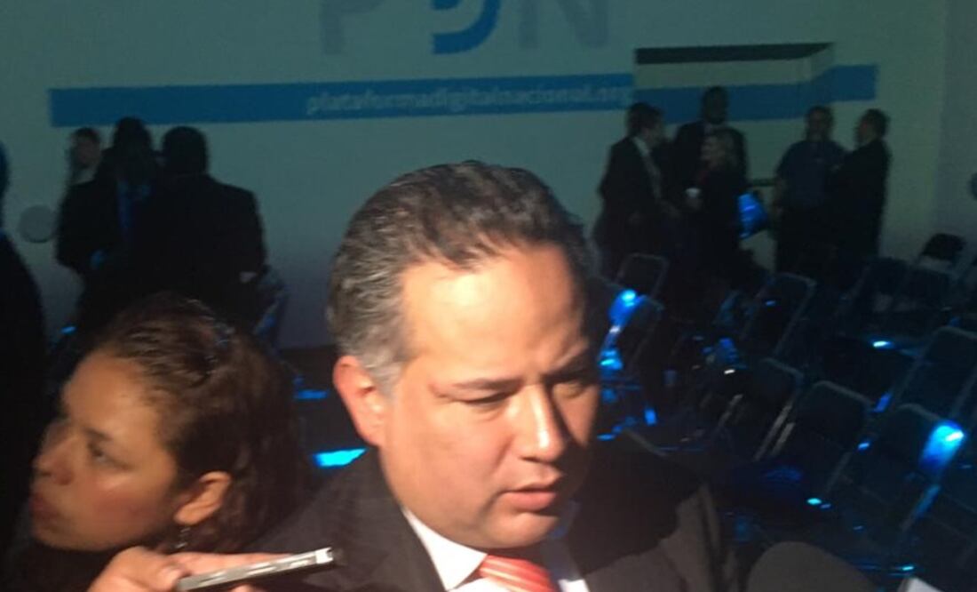 Santiago Nieto en la presentación del lanzamiento de la versión beta de los sistemas 2 y 3 de la Plataforma Nacional Digital. Foto: Pedro Villa y Caña