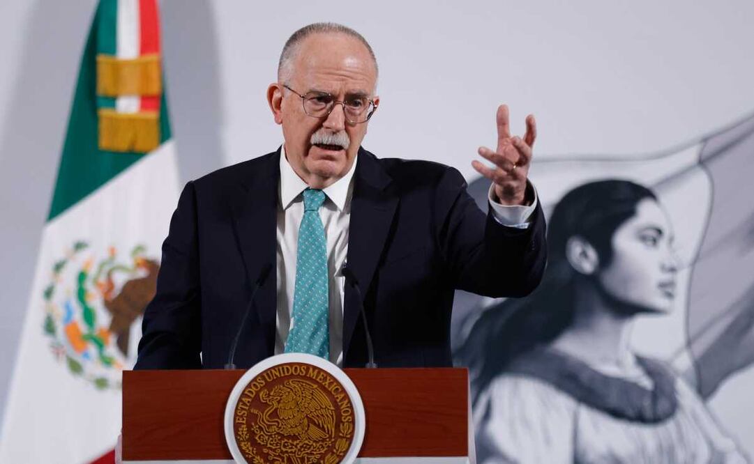 Julio Berdegué Sacristán, durante la mañanera del 15 de abril del 2025 en Palacio Nacional. Foto: Diego Simón / EL UNIVERSAL