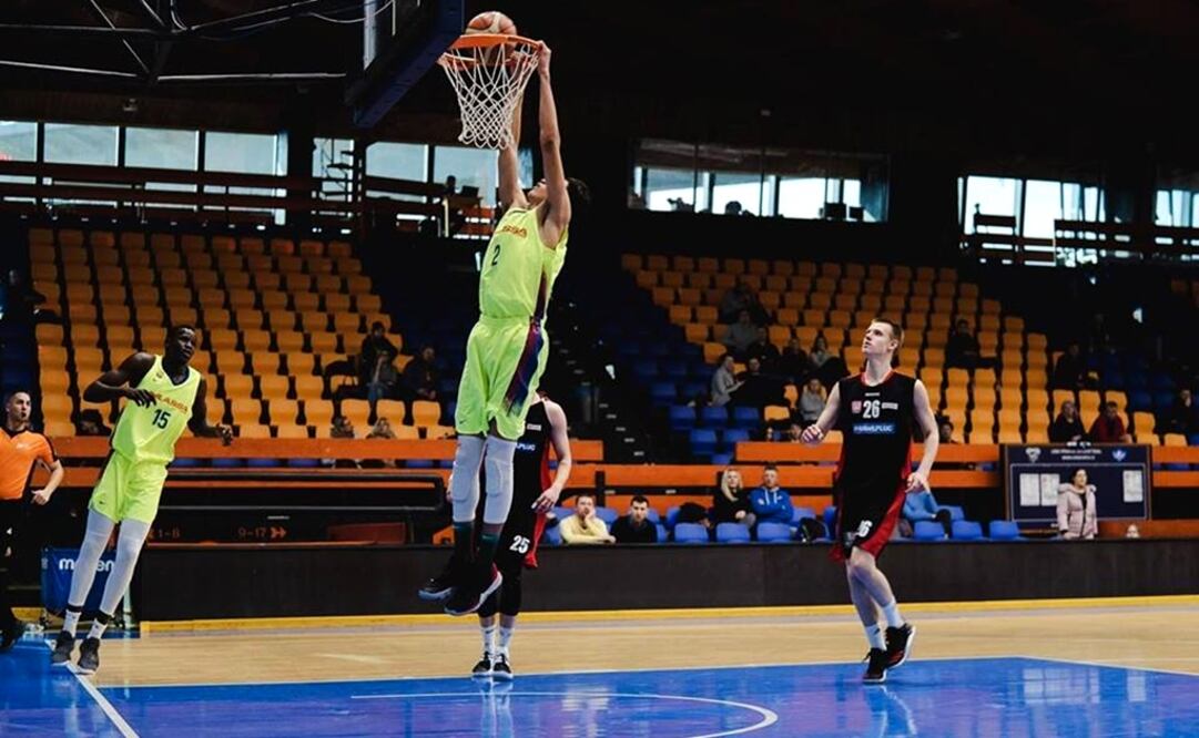 In spite of playing with a team in which most players and rivals were up to two years older than him, Gael led Barcelona to victory at the Cataluña championship - Photo: Taken from Gael Bonilla's Facebook profile