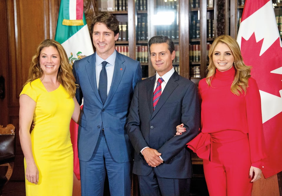 Sophie Grégoire Trudeau junto a su esposo, el primer ministro de Canadá, Justin Trudeau, el presidente Enrique Peña Nieto y la primera dama Angélica Rivera (PRESIDENCIA)