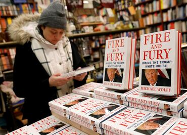 Casa Blanca rechaza disculpas de Bannon por participar en libro sobre Trump