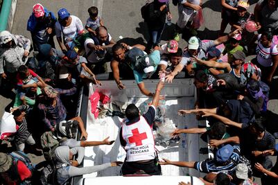 Suman mil 699 solicitudes de refugio pedidas por migrantes