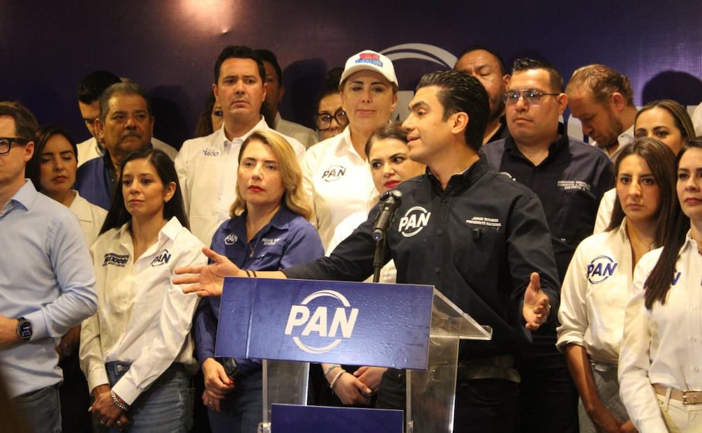 Dirigente del PAN exige extradición a EU de Rubén Rocha; descarta licencia para Maru Campo.
Foto: Francisco Rodríguez.