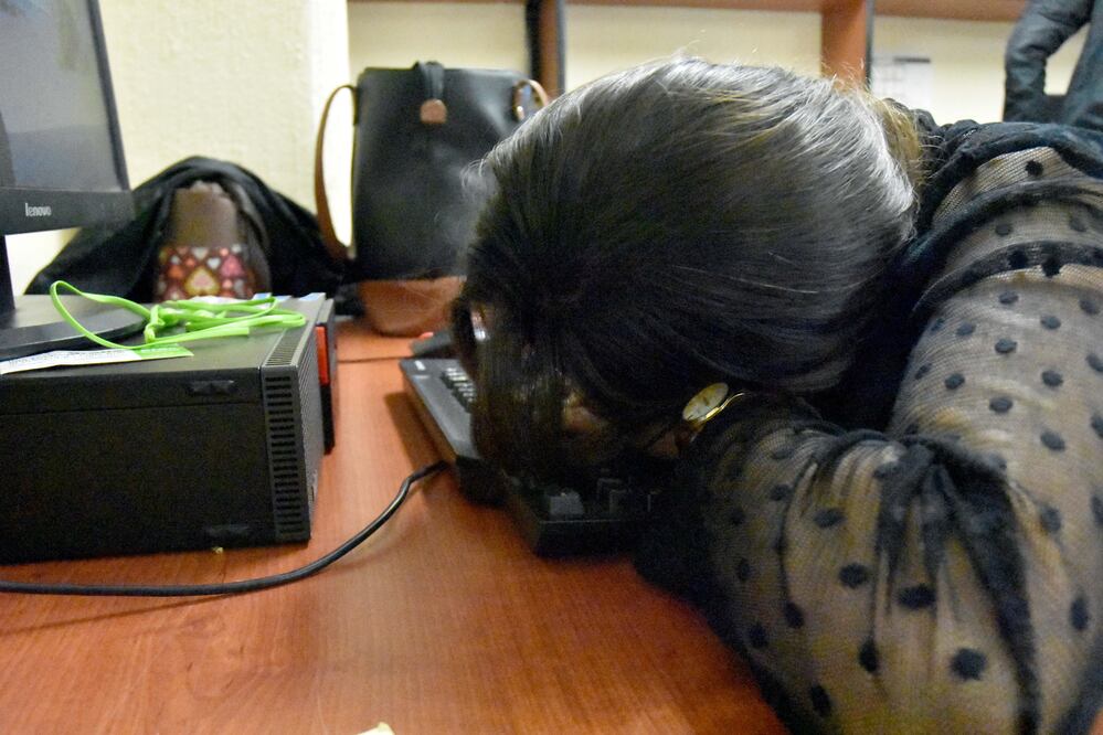 Uso de celular antes de dormir genera trastornos del sueño