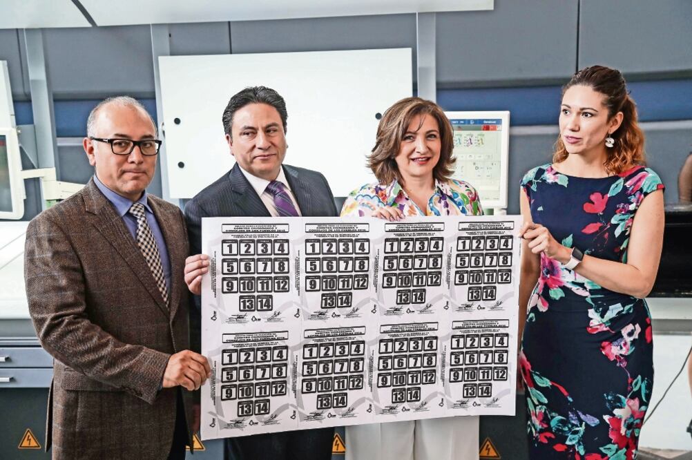 EInstituto Electoral de la Ciudad de México señaló que el presupuesto incluye la elaboración de documentos auxiliares, como carteles y mascarillas en lenguaje Braille para el voto de personas ciegas (GERMÁN ESPINOZA. EL UNIVERSAL)