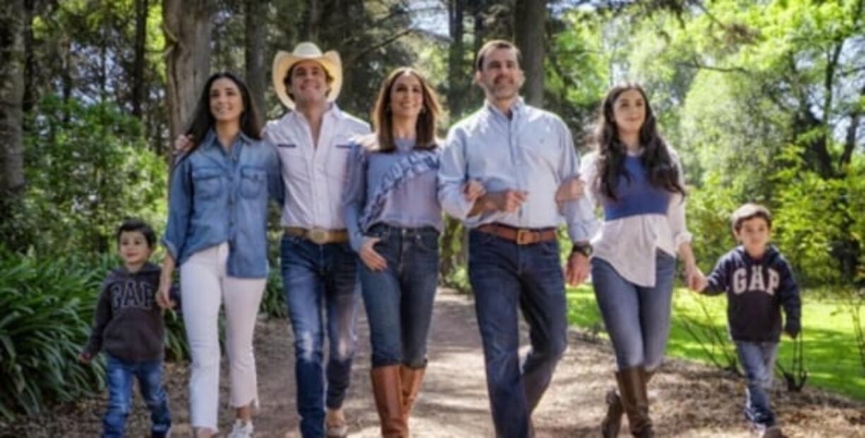 Famosos mexicanos destapan su rutina en TV