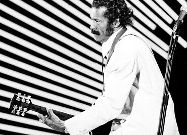 Chuck Berry. Se adelantó al rock pero lo alcanzó la muerte