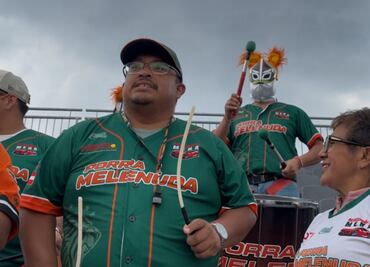 Afición de Leones de Yucatán invierte más de 20 horas de camino para apoyar a su equipo en CDMX; La Porra Melenuda se hizo presente en el Harp Helú