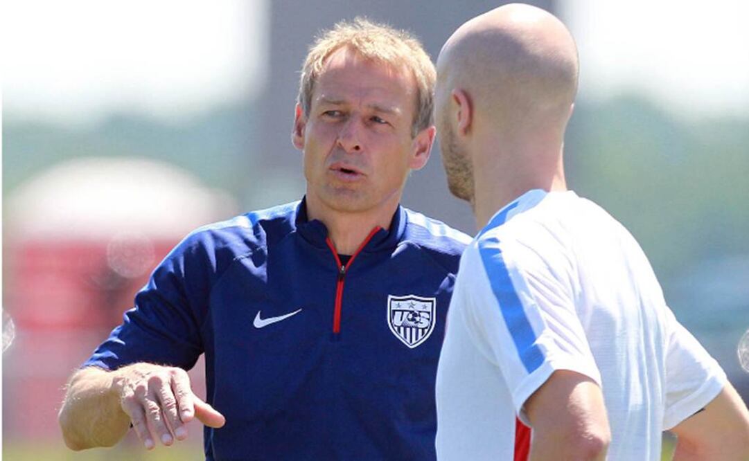 El Alemán le da instrucciones a Bradley. Xinhua