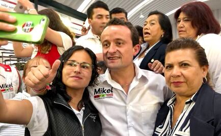 Ofrece Mikel Arriola 3 mil 200 pesos mensuales para amas de casa y becas para hijos de madres solteras