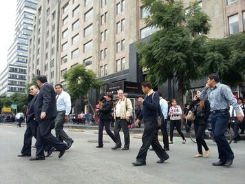 Desalojan PGR y SCJN tras alerta sísmica