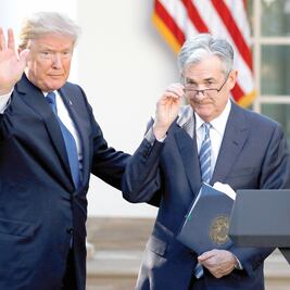 Powell cumple un año en la Fed bajo la sombra de Trump