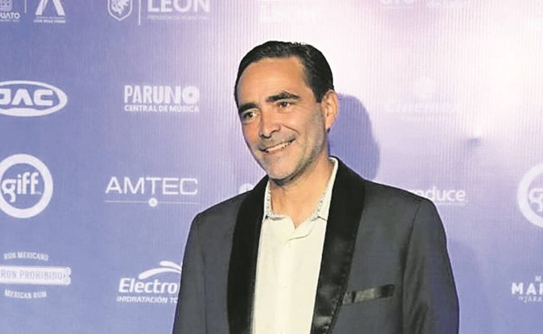 El realizador asistió acompañado al Festival Internacional de Cine de Guanajuato. Foto: GIFF