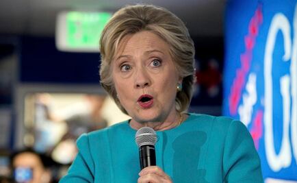 Hillary Clinton mantiene ventaja en sondeos