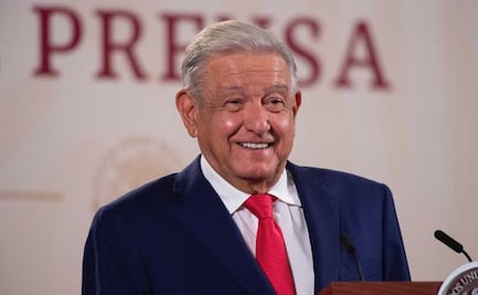 AMLO hace broma de asistentes a marcha en defensa del INE: “Se incrementó el robo de carteras” 