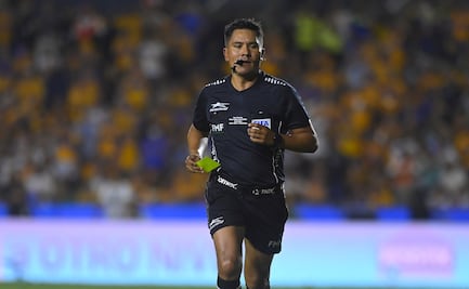 Gilberto Alcalá defiende el trabajo del árbitro Fernando Guerrero, en la Final de Ida