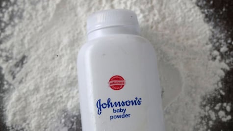 Johnson & Johnson dejará de vender su talco para bebés en EU y Canadá