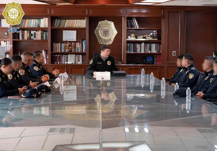 Pablo Vázquez dijo que siempre que los oficiales protejan la vida y el patrimonio serán reconocidos. Foto: Especial