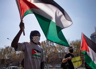 Miles de palestinos protestan en Gaza contra la anexión israelí