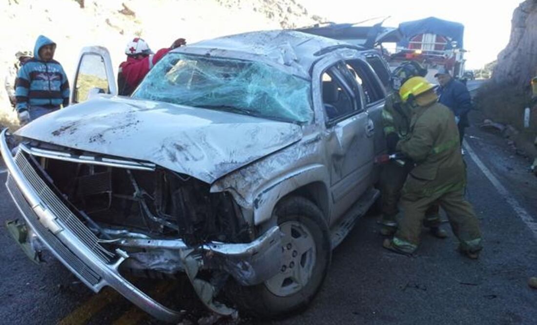 The truck lost control and overturned, causing the crash of a trailer and another truck coming on the opposite direction. (Photo: SPECIAL)