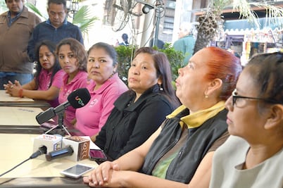 Mujeres de Temixco amagan con iniciar huelga de hambre