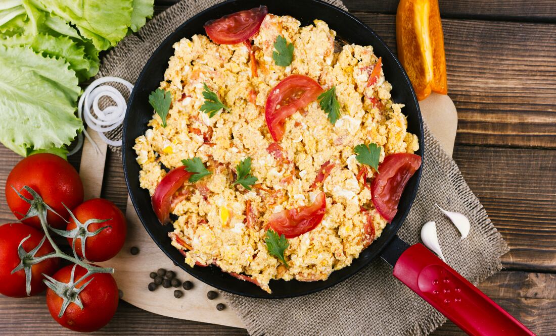 El huevo es uno de los alimentos más completos y versátiles para tus comidas. Foto: Freepik