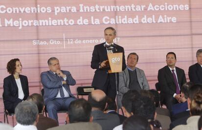 Reitera Mancera que no bajará su sueldo ante gasolinazo