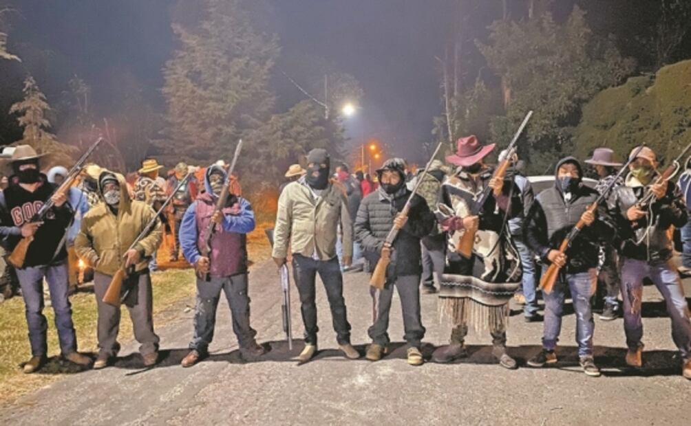 Autodefensas, frente a mafia del aguacate en Michoacán